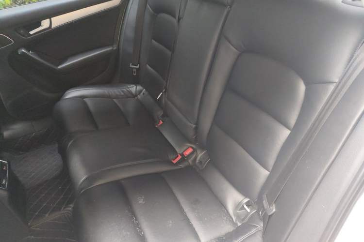 Used Audi A4L 2016 35 TFSI Collector's Edition Automatic Standard Model Left Rear Seat