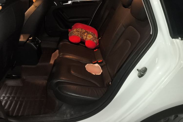 Used Audi A4L 2016 35 TFSI Collector's Edition Automatic Standard Model Left Rear Seat