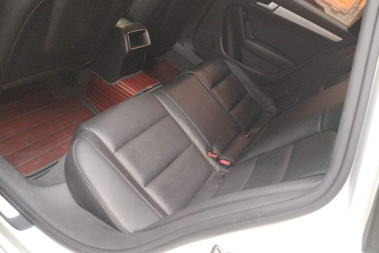Used Audi A4L 2016 30 TFSI Collector's Edition Automatic Comfort Model Left Rear Seat