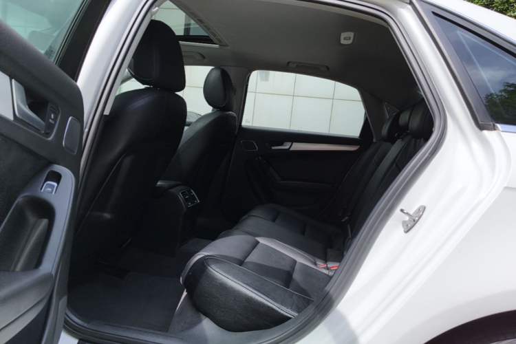 Used Audi A4L 2016 35 TFSI Collector's Edition Automatic Standard Model Left Rear Seat