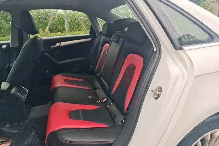 Used Audi A4L 2016 35 TFSI Collector's Edition Automatic Standard Model Left Rear Seat