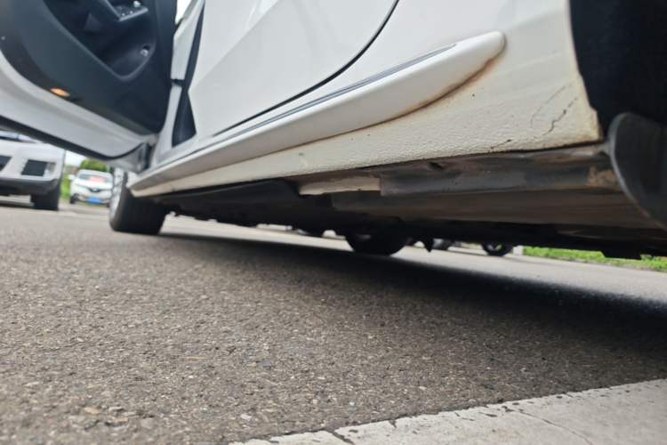 Used Audi A4L 2016 35 TFSI Automatic Comfort Model Left Side Sill