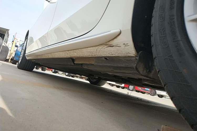 Used Audi A4L 2016 35 TFSI Collector's Edition Automatic Standard Model Left Side Sill