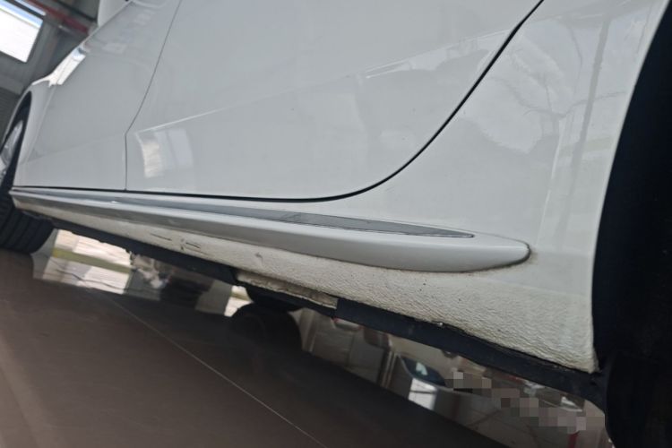 Used Audi A4L 2016 35 TFSI Automatic Standard Model Left Side Sill