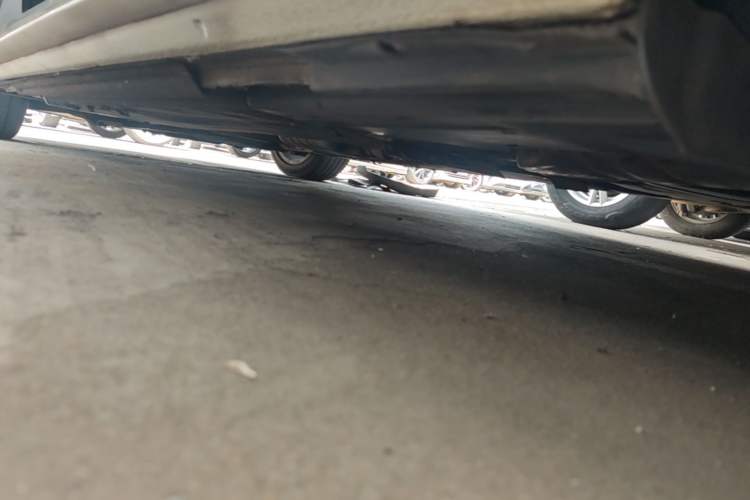 Used Audi A4L 2016 35 TFSI Collector's Edition Automatic Standard Model Left Side Sill