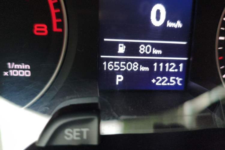 Used Audi A4L 2016 35 TFSI Collection Edition S line Comfort Model Odometer Close Up