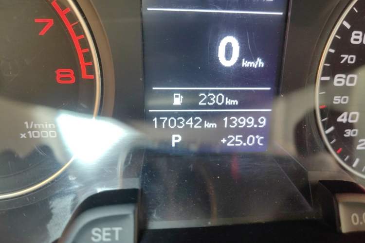 Used Audi A4L 2016 35 TFSI Collector's Edition Automatic Standard Model Odometer Close Up