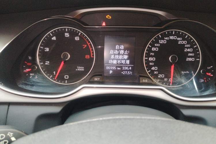 Used Audi A4L 2016 30 TFSI Collector's Edition Automatic Comfort Model Odometer Close Up