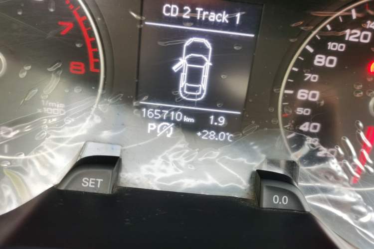 Used Audi A4L 2016 35 TFSI Collection Edition S line Comfort Model Odometer Close Up
