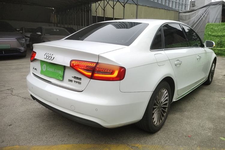 Used Audi A4L 2016 35 TFSI Collector's Edition Automatic Standard Model Rear Right 45 Deg
