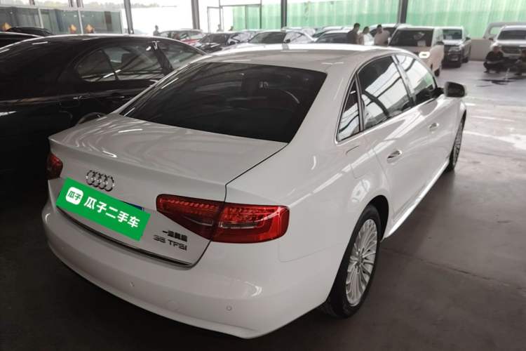 Used Audi A4L 2016 35 TFSI Automatic Comfort Model Rear Right 45 Deg
