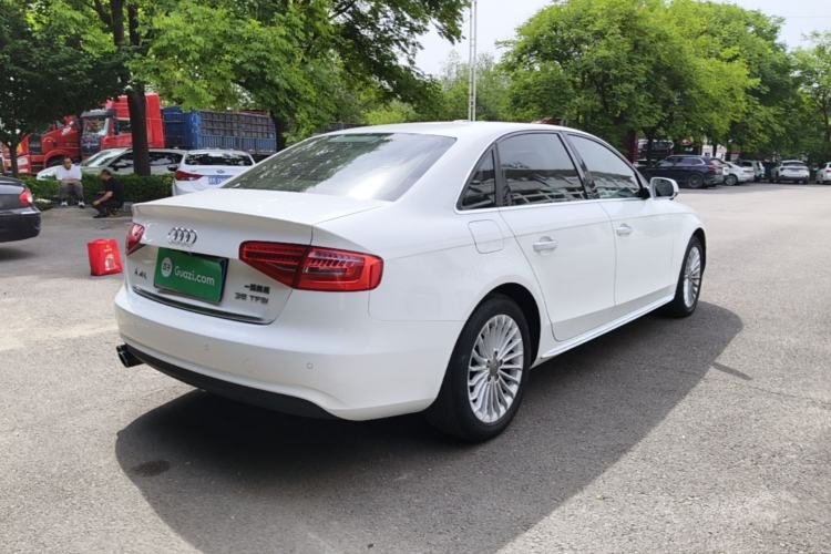 Used Audi A4L 2016 35 TFSI Collector's Edition Automatic Standard Model Rear Right 45 Deg