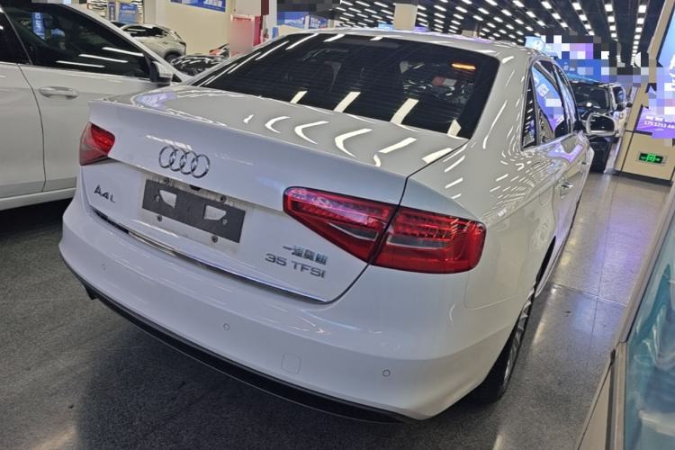 Used Audi A4L 2016 35 TFSI Collection Edition S line Comfort Model Rear Right 45 Deg