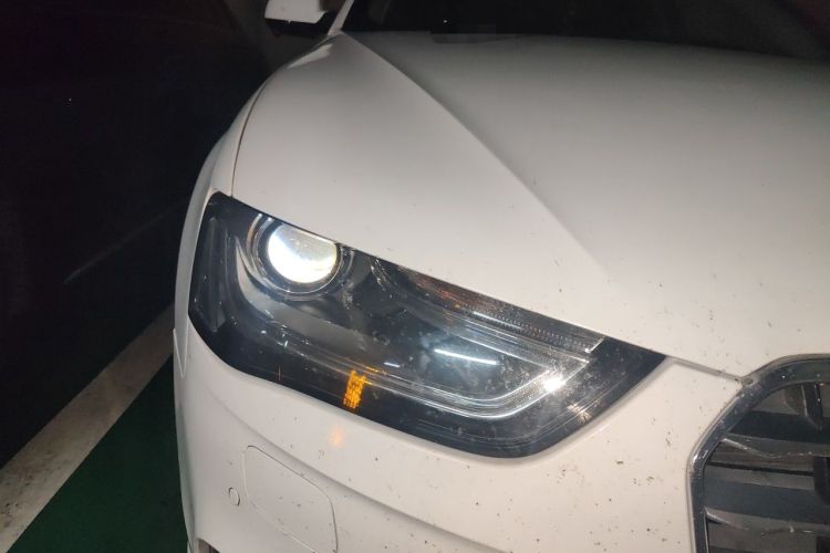 Used Audi A4L 2016 35 TFSI Collector's Edition Automatic Standard Model Right Front Headlight