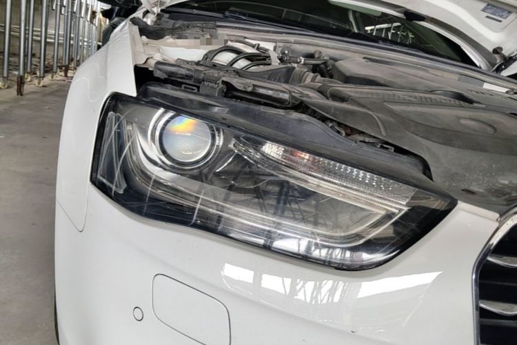 Used Audi A4L 2016 35 TFSI Collector's Edition Automatic Standard Model Right Front Headlight