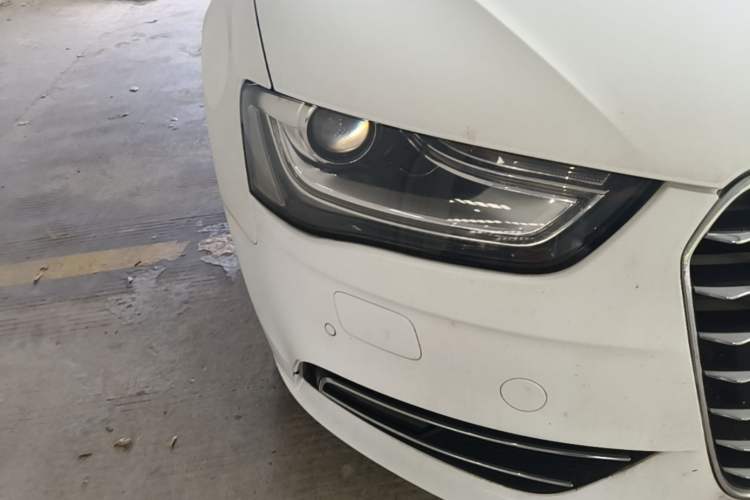 Used Audi A4L 2016 35 TFSI Collector's Edition Automatic Standard Model Right Front Headlight