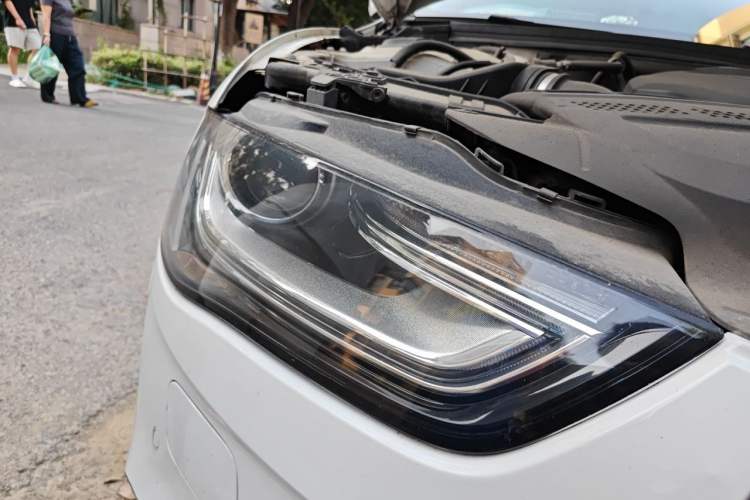 Used Audi A4L 2016 35 TFSI Automatic Standard Model Right Front Headlight