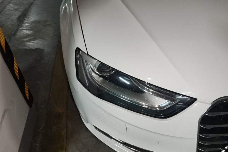 Used Audi A4L 2016 35 TFSI Automatic Standard Model Right Front Headlight