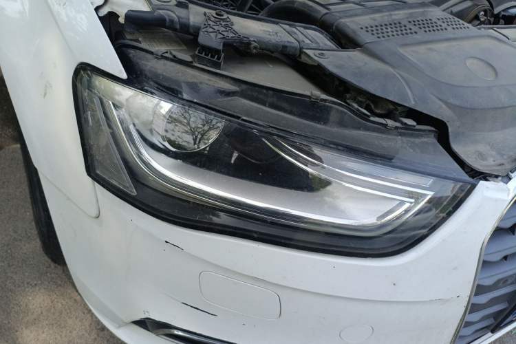 Used Audi A4L 2016 30 TFSI Automatic Comfort Model Right Front Headlight