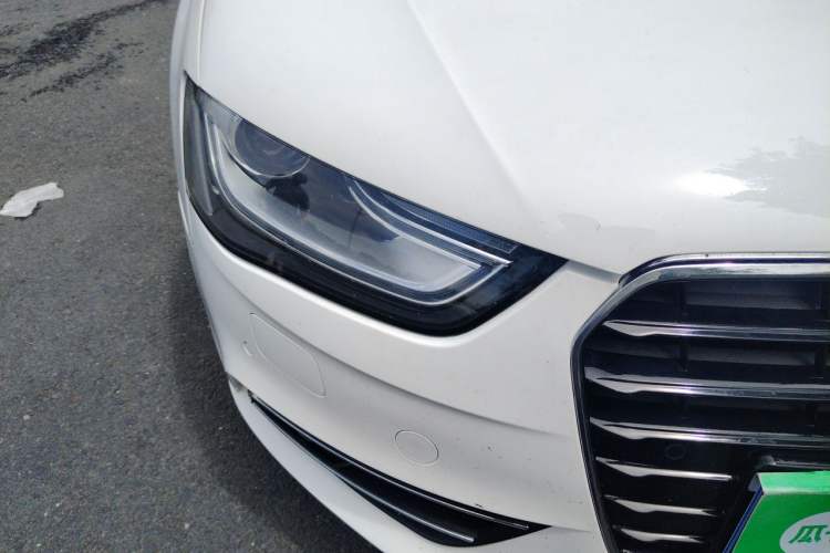 Used Audi A4L 2016 35 TFSI Automatic Standard Model Right Front Headlight