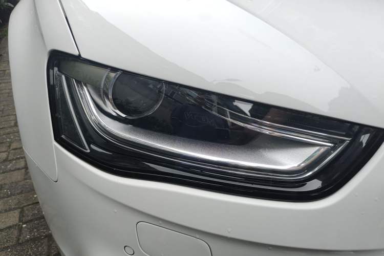 Used Audi A4L 2016 35 TFSI Collector's Edition Automatic Standard Model Right Front Headlight