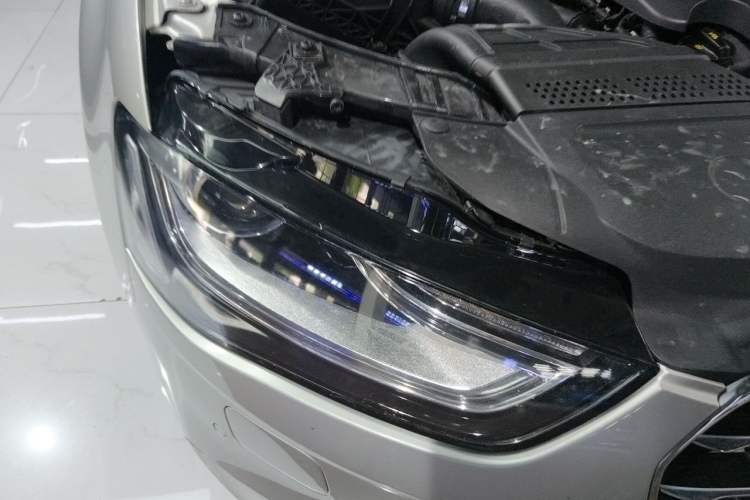 Used Audi A4L 2016 35 TFSI Collector's Edition Automatic Standard Model Right Front Headlight