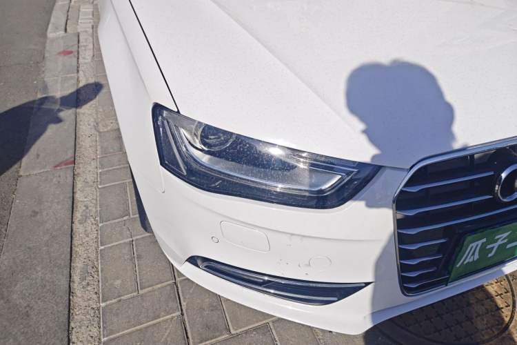 Used Audi A4L 2016 35 TFSI Collector's Edition Automatic Standard Model Right Front Headlight