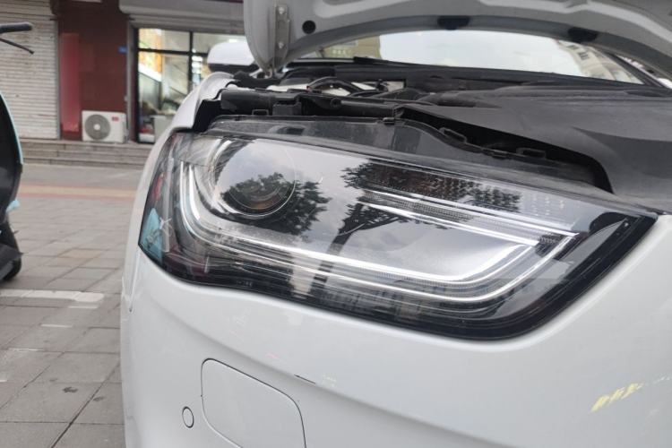 Used Audi A4L 2016 35 TFSI Collector's Edition Automatic Standard Model Right Front Headlight