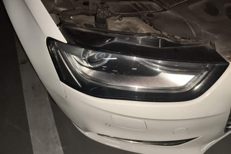Used Audi A4L 2016 35 TFSI Collector's Edition Automatic Standard Model Right Front Headlight
