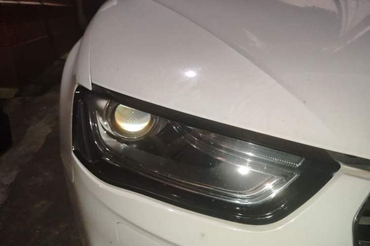 Used Audi A4L 2016 35 TFSI Automatic Standard Model Right Front Headlight