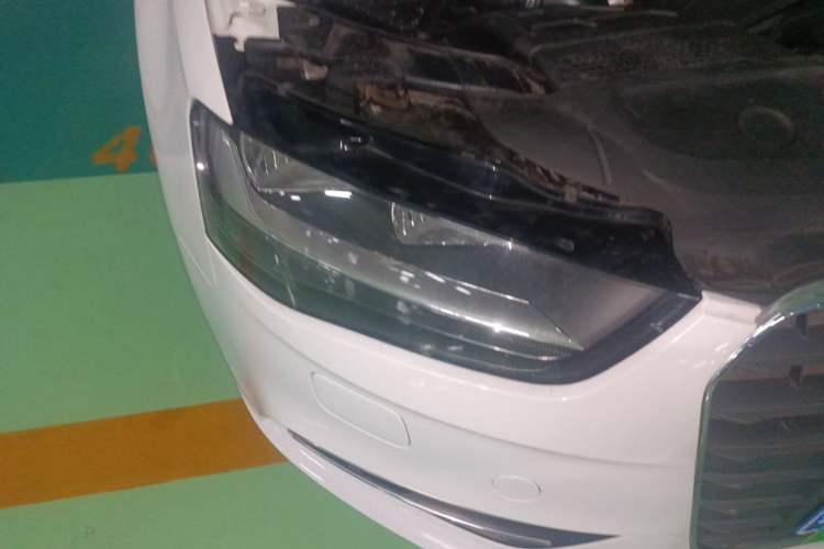 Used Audi A4L 2016 30 TFSI Automatic Comfort Model Right Front Headlight