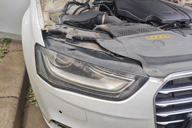Used Audi A4L 2016 35 TFSI Collector's Edition Automatic Standard Model Right Front Headlight