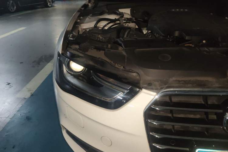 Used Audi A4L 2016 35 TFSI Collector's Edition Automatic Standard Model Right Front Headlight