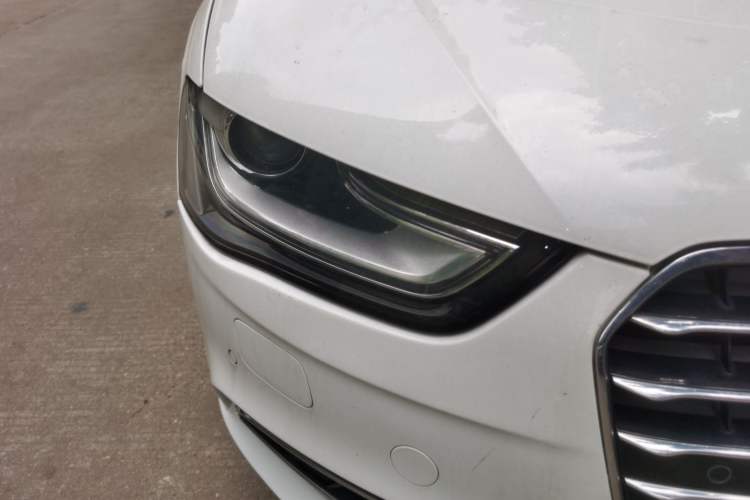 Used Audi A4L 2016 35 TFSI Collector's Edition Automatic Standard Model Right Front Headlight