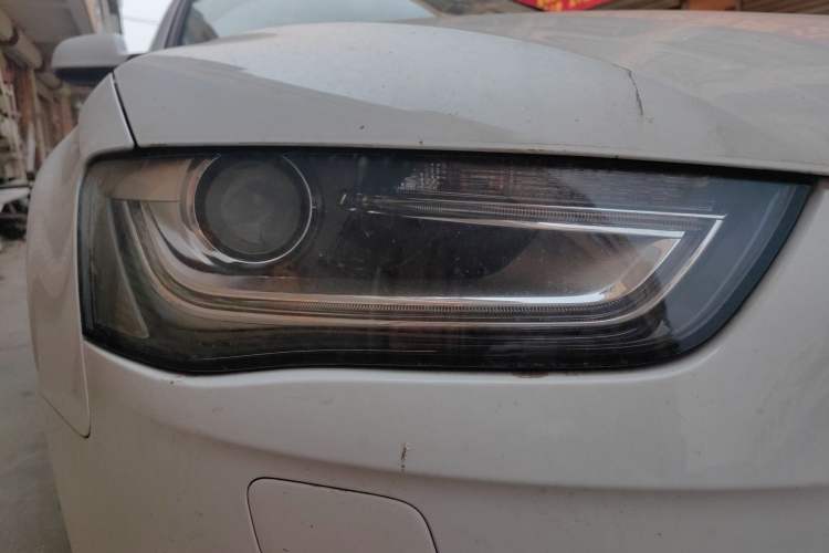 Used Audi A4L 2016 35 TFSI Collector's Edition Automatic Standard Model Right Front Headlight