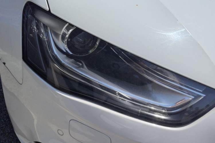 Used Audi A4L 2016 35 TFSI Collector's Edition Automatic Standard Model Right Front Headlight