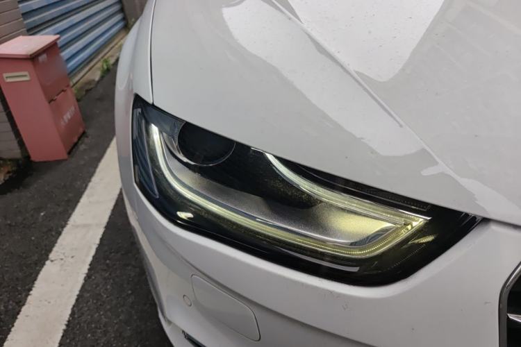 Used Audi A4L 2016 35 TFSI Automatic Standard Model Right Front Headlight