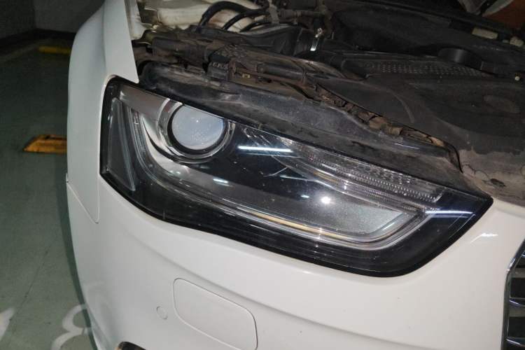 Used Audi A4L 2016 35 TFSI Automatic Comfort Model Right Front Headlight