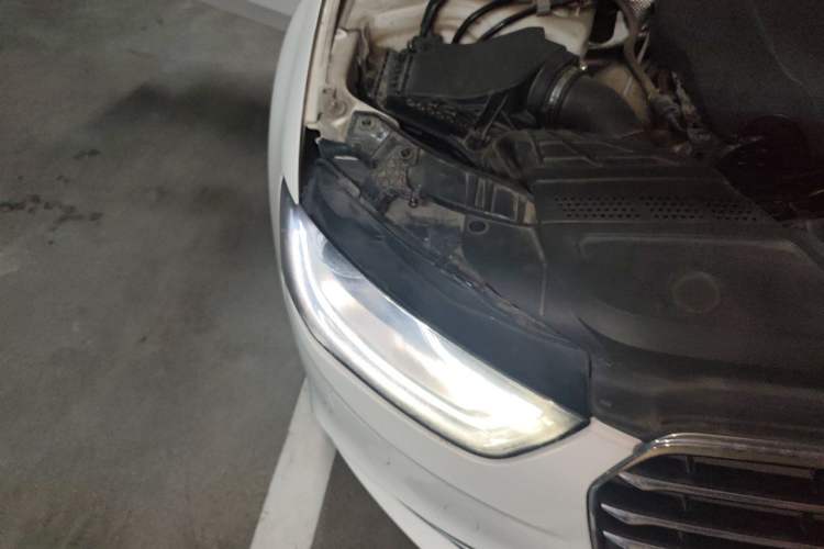 Used Audi A4L 2016 35 TFSI Collector's Edition Automatic Standard Model Right Front Headlight