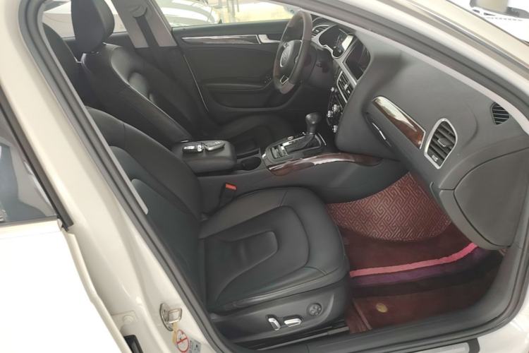 Used Audi A4L 2016 35 TFSI Collection Edition S line Comfort Model Right Front Seat