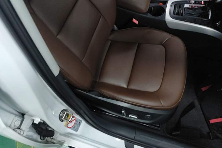 Used Audi A4L 2016 35 TFSI Collector's Edition Automatic Standard Model Right Front Seat