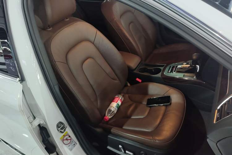 Used Audi A4L 2016 35 TFSI Collection Edition S line Comfort Model Right Front Seat