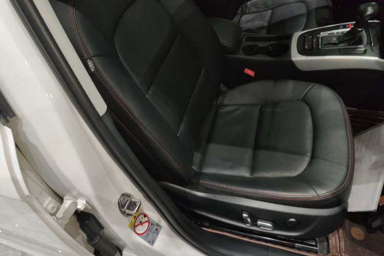 Used Audi A4L 2016 30 TFSI Collector's Edition Automatic Comfort Model Right Front Seat