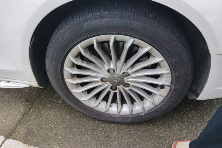 Used Audi A4L 2016 35 TFSI Collection Edition S line Comfort Model Right Front Wheel Hub