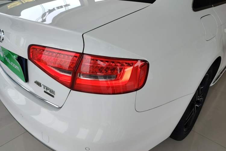 Used Audi A4L 2016 35 TFSI Collection Edition S line Comfort Model Right Rear Taillight
