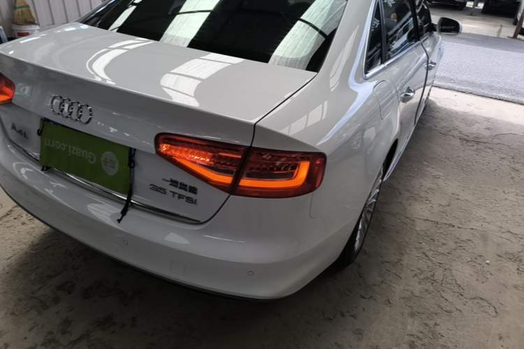 Used Audi A4L 2016 35 TFSI Collection Edition S line Comfort Model Right Rear Taillight