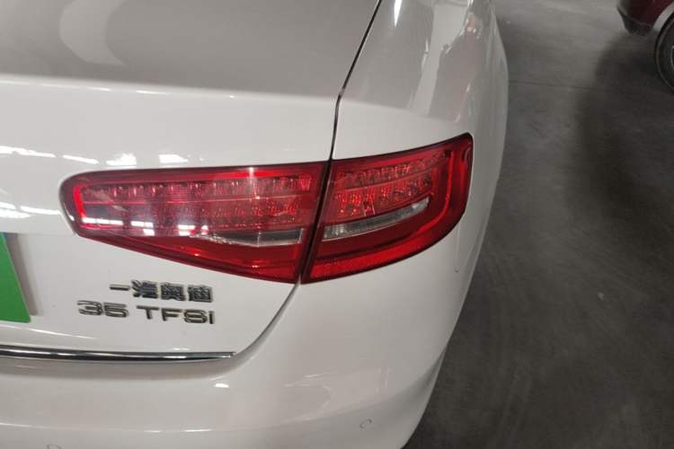 Used Audi A4L 2016 35 TFSI Collection Edition S line Comfort Model Right Rear Taillight