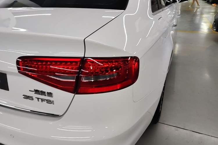 Used Audi A4L 2016 35 TFSI Collection Edition S line Comfort Model Right Rear Taillight