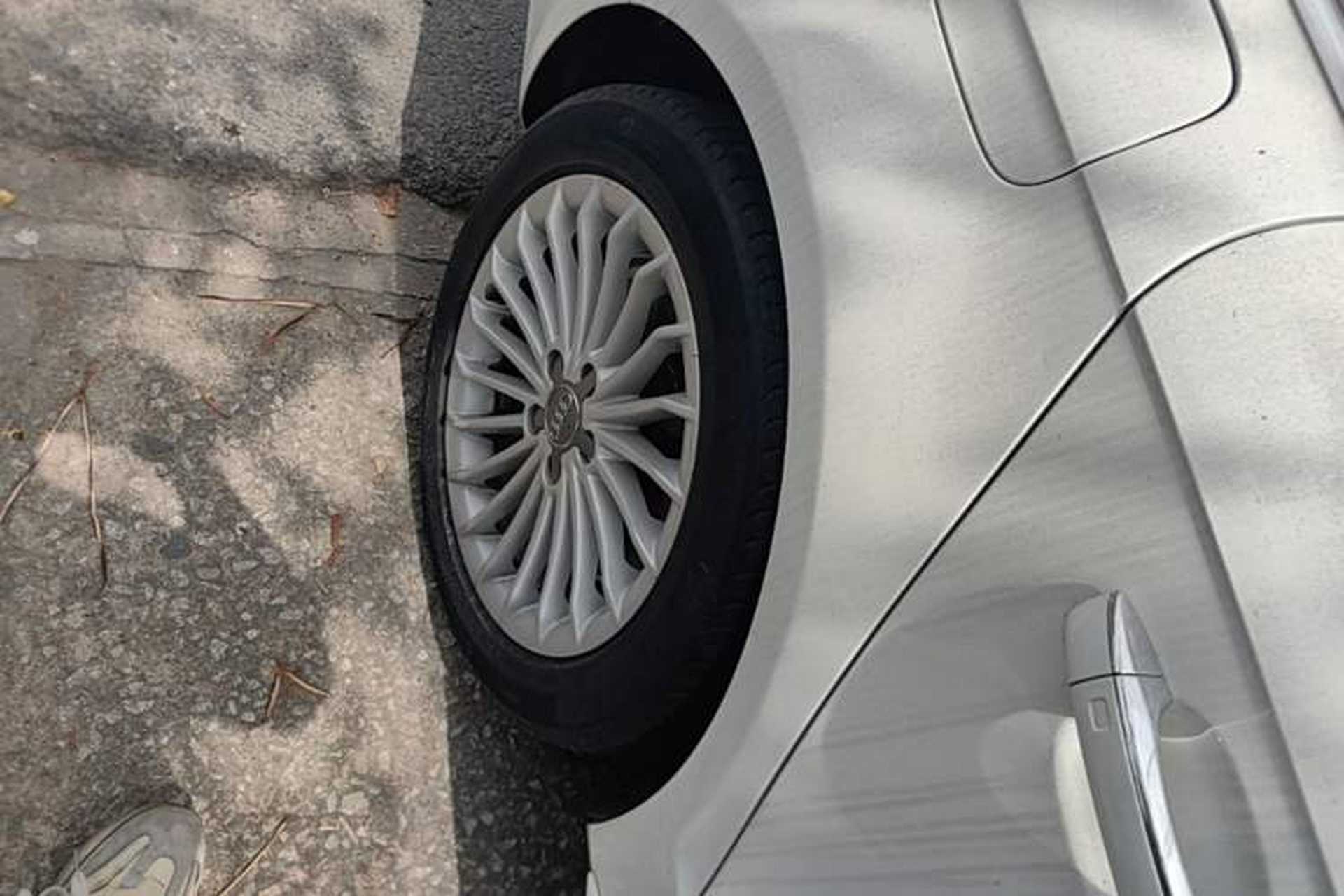 Used Audi A4L 2016 35 TFSI Collector's Edition Automatic Standard Model Right Rear Wheel Hub