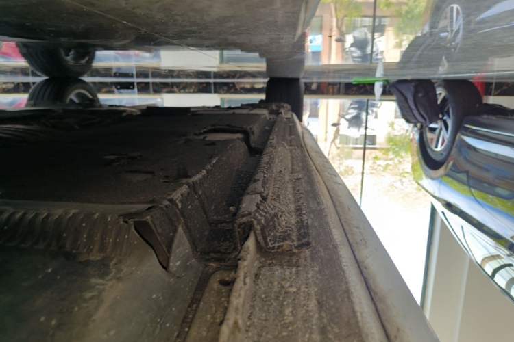 Used Audi A4L 2016 35 TFSI Automatic Standard Model Right Side Sill